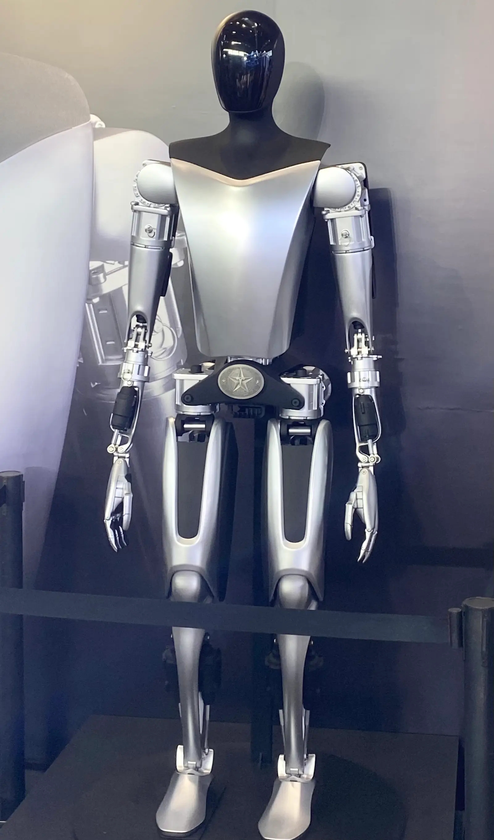 Figure AI Leads Humanoid Commercial Deployments While Tesla Optimus Stays Internal