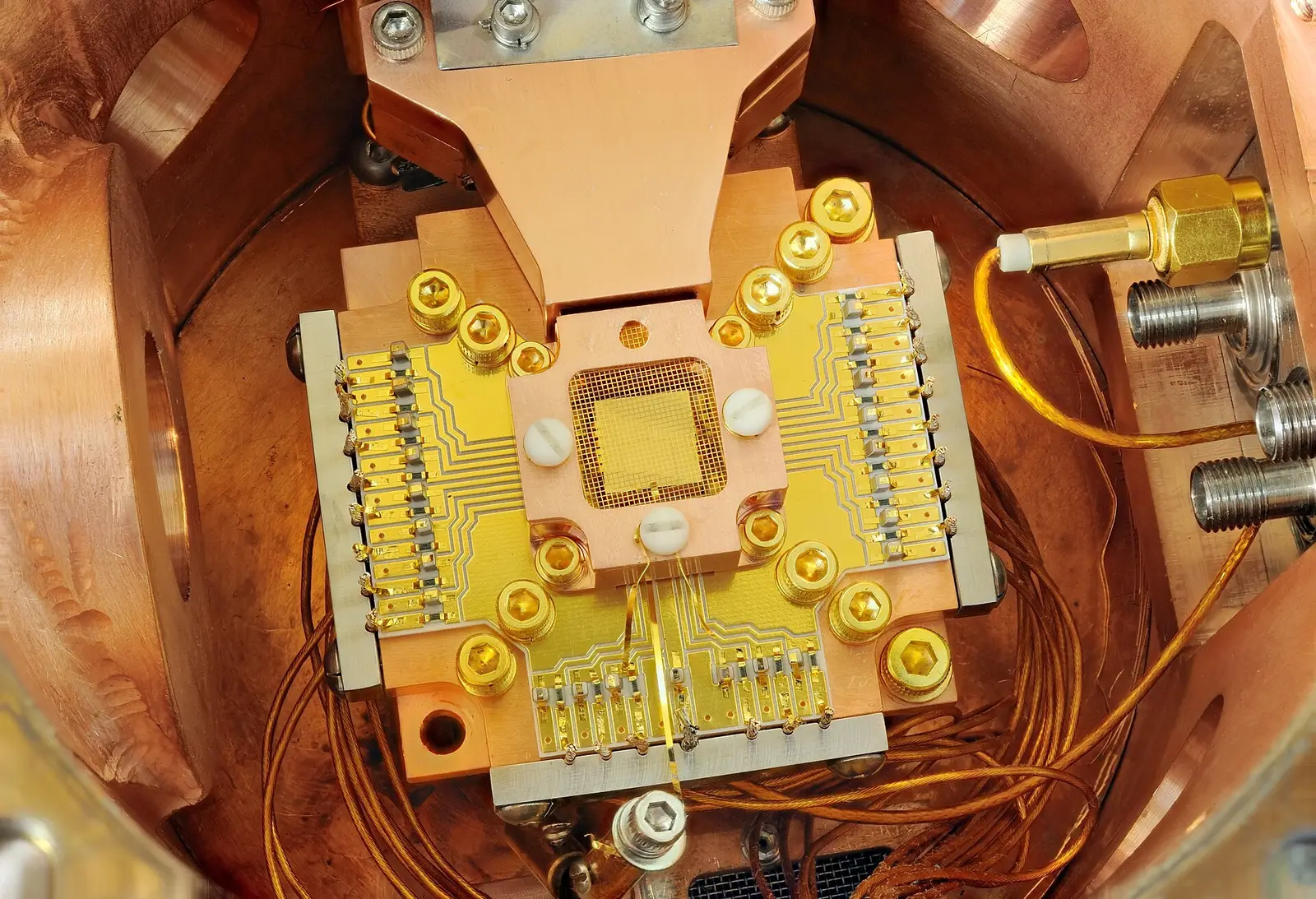Quantinuum Validates Helix Code as a Fault Tolerant Architecture on Helios